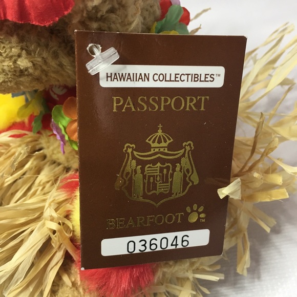 Hawaiian Collectibles Hula Girl Bear Passport Grass Skirt Plush w/Tag 2003 - Picture 10 of 12